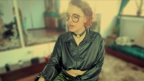 Heliconia online show from 04/19/26, 10:45