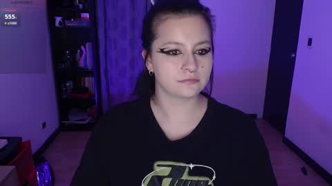 Snapshot of hell_dancer_ chatting on 02/19/25, 02:01 Lexa online show from 02/19/25, 02:01