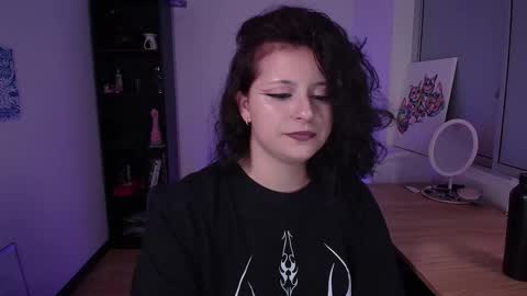 Snapshot of hell_dancer_ chatting on 09/11/25, 11:27 Lexa online show from 09/11/25, 11:27