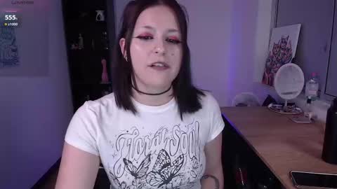 Snapshot of hell_dancer_ chatting on 09/20/25, 11:50 Lexa online show from 09/20/25, 11:50