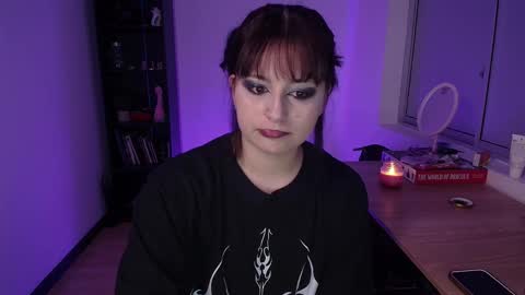 Snapshot of hell_dancer_ chatting on 11/12/25, 12:22 Lexa online show from 11/12/25, 12:22