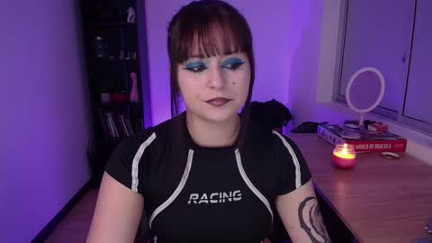 Snapshot of hell_dancer_ chatting on 11/13/25, 01:26 Lexa online show from 11/13/25, 01:26