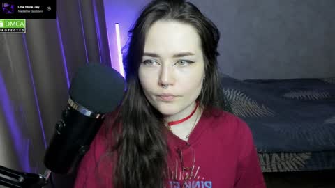 Red online show from 12/19/24, 05:08