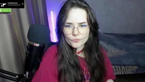 Red online show from 12/22/24, 11:09