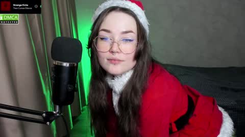 Red online show from 12/24/24, 05:55