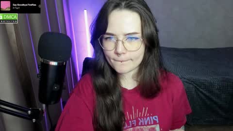 Red online show from 12/27/24, 06:53