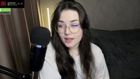 Red online show from 01/11/25, 06:54