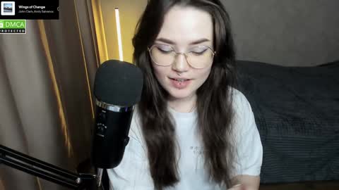 Red online show from 01/12/25, 06:49