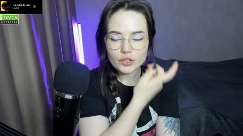 Red online show from 02/18/25, 07:09