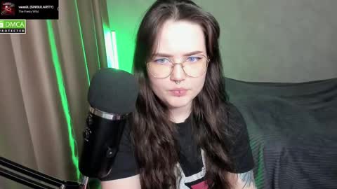 Red online show from 02/19/25, 06:21