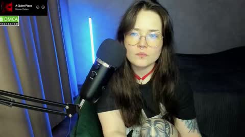 Red online show from 09/15/25, 06:52