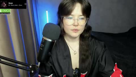 Red online show from 10/12/25, 07:13