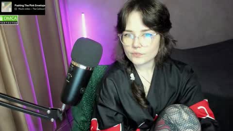 Red online show from 10/14/25, 06:31