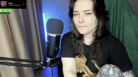 Red online show from 04/08/26, 08:42