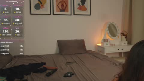 Lorette Lory online show from 02/22/25, 08:53