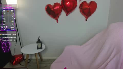 Snapshot of hellen__moore chatting on 03/08/25, 03:50 GTM3Mon Tue Wed Thu Fri San 0400 am-1030pm online show from 03/08/25, 03:50