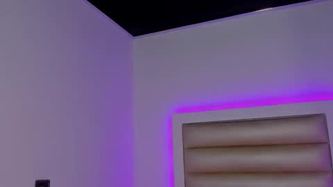 hellen__smith_ online show from 02/10/26, 06:12