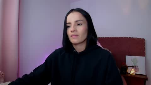 Jessica Sofia  online show from 04/12/26, 08:58