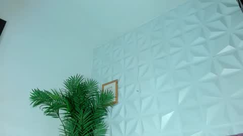 hellen     online show from 10/22/25, 07:02