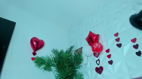 Snapshot of hellen_sky_ chatting on 02/21/26, 07:04 hellen online show from 02/21/26, 07:04