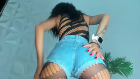 hellen     online show from 05/29/26, 07:34