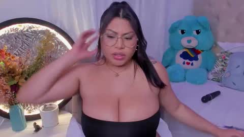 hellenamazing online show from 03/06/26, 05:04