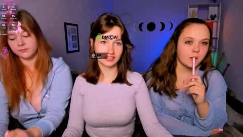 Snapshot of helli_belli chatting on 10/06/25, 07:11 Helli online show from 10/06/25, 07:11