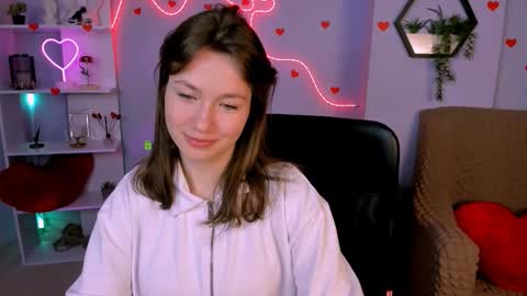 Helli online show from 02/11/26, 07:41