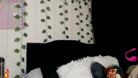 Snapshot of hello_candy chatting on 06/03/26, 11:21 Candy online show from 06/03/26, 11:21