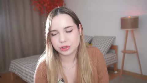 Snapshot of hello_taya chatting on 10/01/25, 06:14 Taya online show from 10/01/25, 06:14