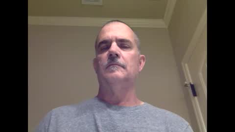 Snapshot of helloitsme969 chatting on 09/19/25, 05:02 helloitsme969 online show from 09/19/25, 05:02