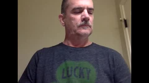 Snapshot of helloitsme969 chatting on 10/31/25, 03:57 helloitsme969 online show from 10/31/25, 03:57