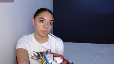 Snapshot of hellokitty_valery1 chatting on 09/24/25, 02:04 hellokitty_valery1 online show from 09/24/25, 02:04