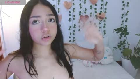 hellokitty_valery1 online show from 04/06/26, 04:46