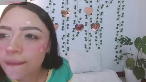 hellokitty_valery1 online show from 04/15/26, 01:01