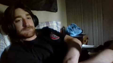 Snapshot of hellothereimcoolyo chatting on 04/07/26, 01:22 longhairbeardedguy online show from 04/07/26, 01:22