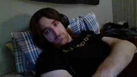Snapshot of hellothereimcoolyo chatting on 05/25/26, 03:01 longhairbeardedguy online show from 05/25/26, 03:01