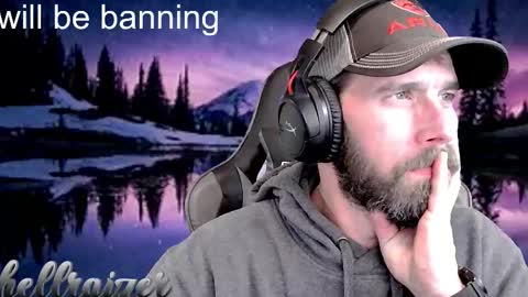 Snapshot of hellraizer chatting on 10/18/25, 02:47 hellraizer online show from 10/18/25, 02:47