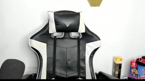 heluehorny13 online show from 01/10/25, 06:42