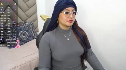 Zahira online show from 09/29/25, 08:46