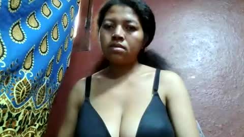 Snapshot of henitsaldy chatting on 09/23/25, 04:04 henitsaldy online show from 09/23/25, 04:04