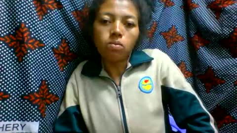henitsaldy online show from 07/12/26, 03:08
