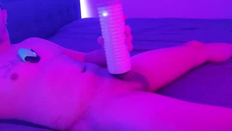 HENNIDRIP online show from 11/27/25, 01:18