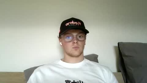 henrietje online show from 06/04/26, 06:14
