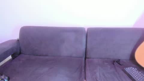 henrik_senn online show from 06/12/26, 09:35
