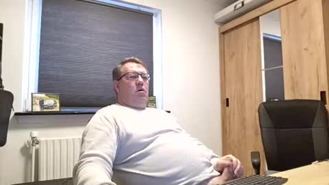 henrikrp1971 online show from 02/09/26, 01:59