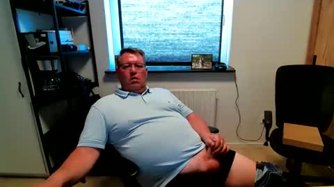 henrikrp1971 online show from 05/25/26, 04:35
