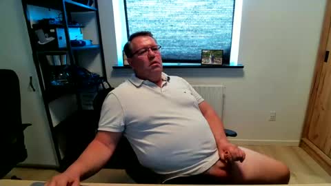 henrikrp1971 online show from 06/19/26, 04:55