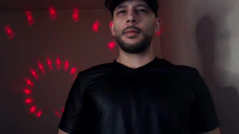 HenryAxe online show from 11/01/25, 03:25