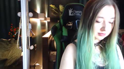 Hentaishiing online show from 11/30/25, 04:11